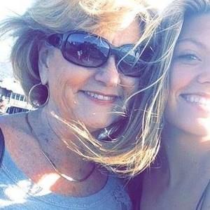 Meet your Posher, Mitzi